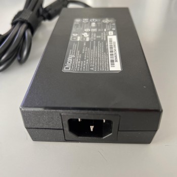 Original WS-M AR-T GM5RG7W Mobile Workstation AMD Ryzen R9-6900HX Adaptador de CA Cargador 20V 11,5A